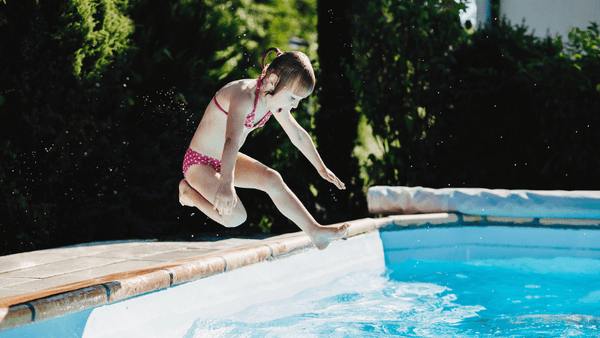 50 ways to jump into a swimming pool infographic - Mr Pool Man