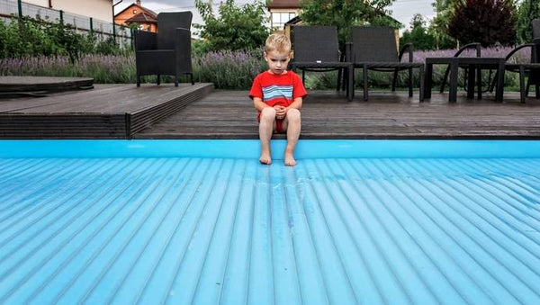 Different types of swimming pool covers