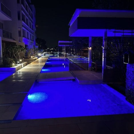 Water TechniX Vivid LED Retro Pool Light Blue - Surface Mount