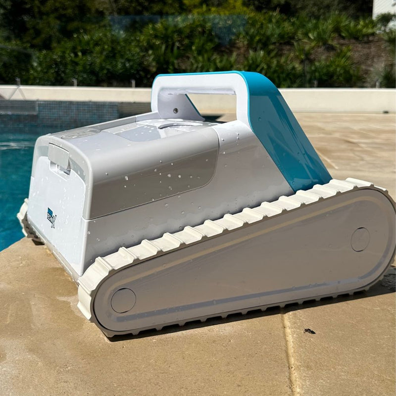 Water TechniX SoniX SX11 Cordless Robotic Pool Cleaner
